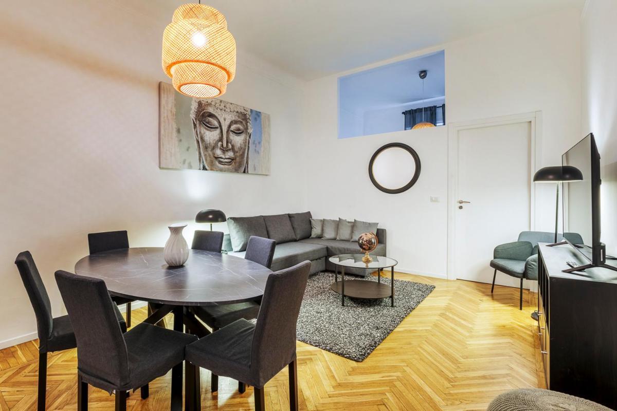 Luxury 4 Bedrooms Apartments Close To Duomo Милано Екстериор снимка